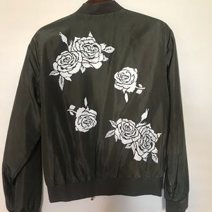 Lightweight bomber jacket